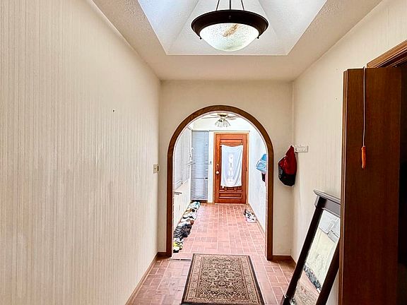 5th image of 2419 Seneca Way