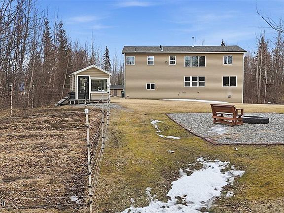 2nd image of 5520 N Bonnie Dr