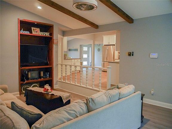 5th image of 1840 Stella Ct E