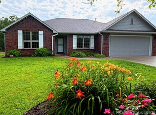 14902 E 370th Rd, Claremore, OK 74017