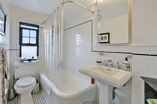 Rented by Halstead Real Estate | media 15