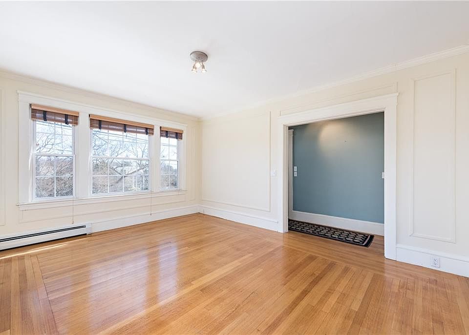 124 Blackstone Blvd APT 4, Providence, RI 02906 Zillow