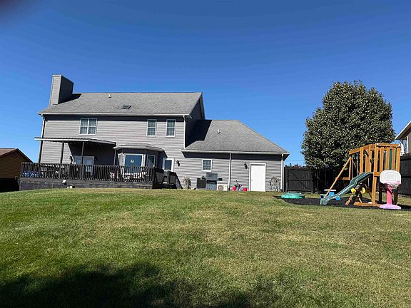 3rd image of 7012 Scenic View Dr