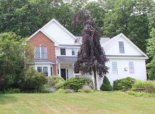 11 Adella Dr, Nashua, NH 03063