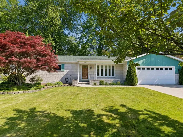 3238 S Shoreview Dr, Fort Gratiot, MI 48059