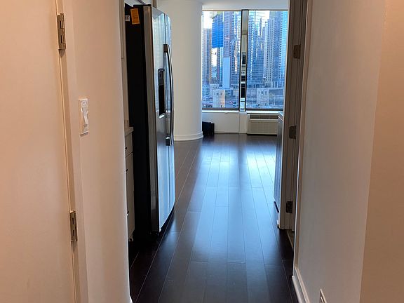 5th image of 505 N Lake Shore Dr APT 1411
