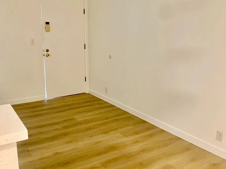 10425 Irene St #206 — Photo 8