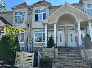 375 Union Ave #A, Staten Island, NY 10303