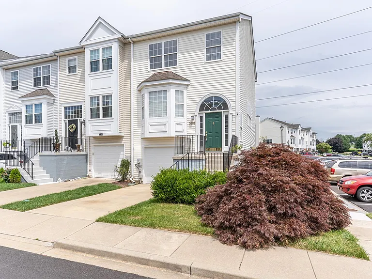 5601 Ashburn Ter — Photo 3