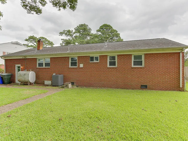 243 Faulk Rd — Photo 23
