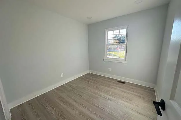 119 W Earleigh Heights Rd — Photo 14