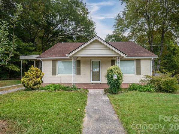 1040 Laurel Ln, Gastonia, NC 28054