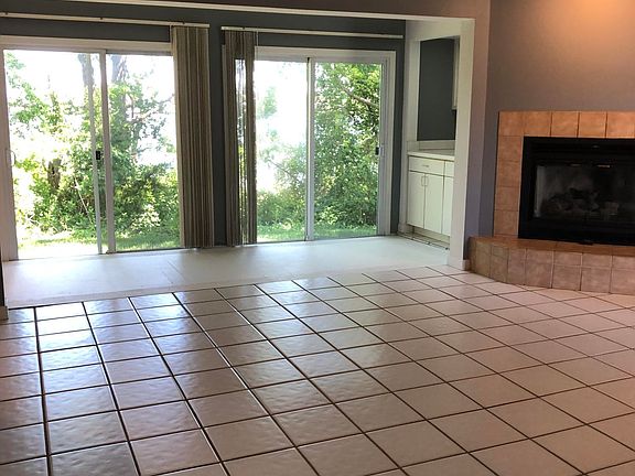 4th image of 222 Waters Edge Dr #222