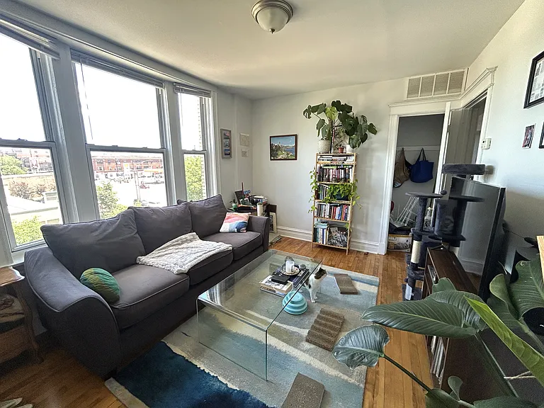 2406 N Mozart St #3 — Photo 1