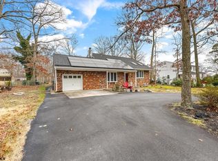 34 N Mount Airy Ave, Egg Harbor Township, NJ 08234