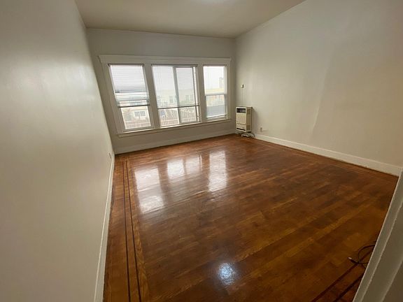 2nd image of 865 47th Ave #2