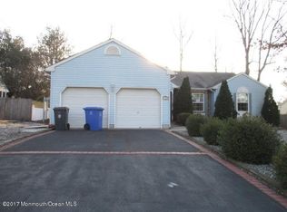 168 Topside Rd, Manahawkin, NJ 08050