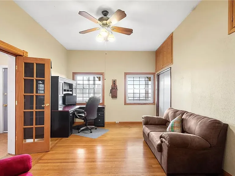 310 Marsonia St #1 — Photo 6