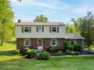 107 E Highland Dr, Mcmurray, PA 15317