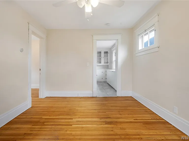 509 Hinman Ave #UPPER — Photo 11