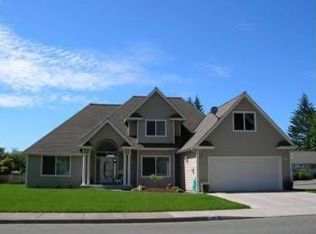 855 Jodee Ln, Brookings, OR 97415