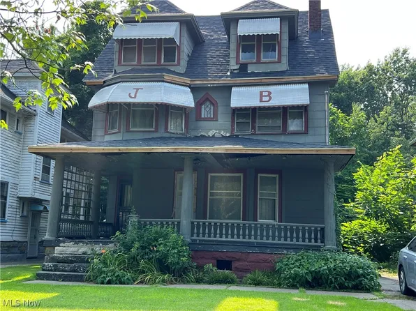 1246 Carlyon Rd, East Cleveland, OH 44112