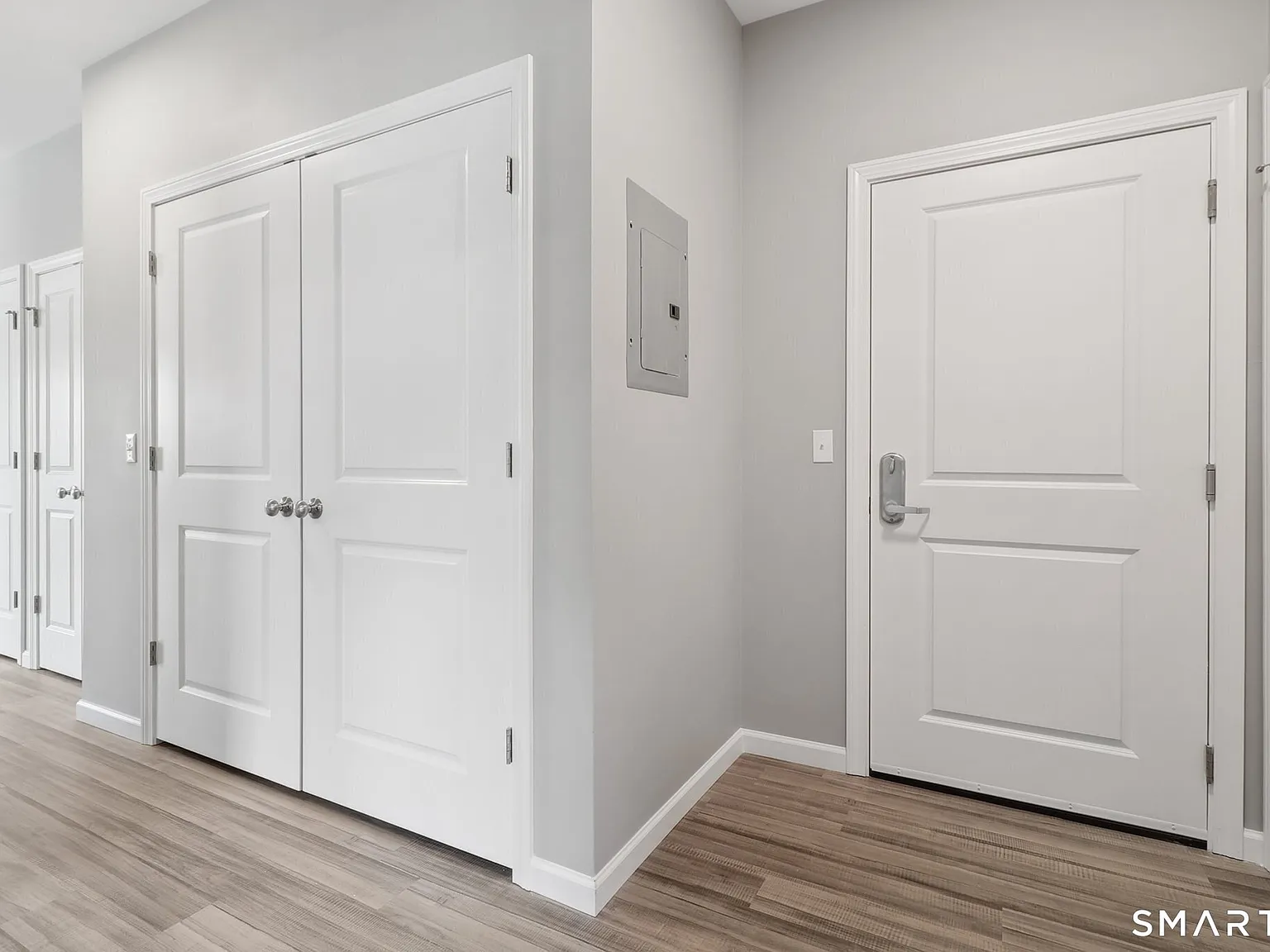 2 bed, 2.0 bath, 900 sqft, $2,400 — Photo 2