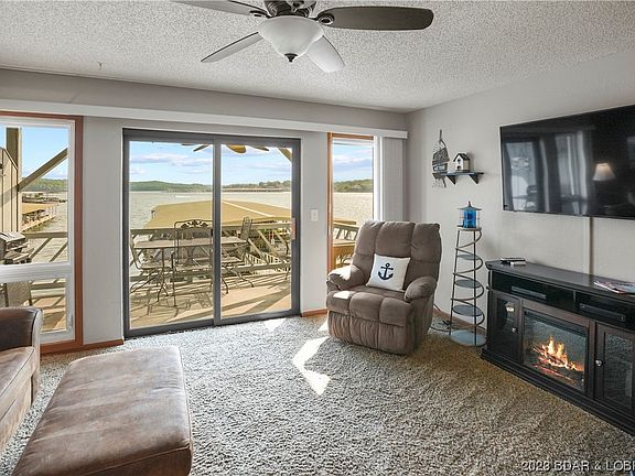 5th image of 808 Kersten Way #C-102
