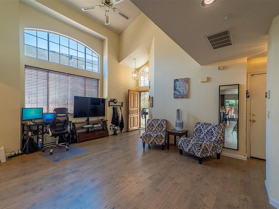 1st image of 5348 Hillflower Dr