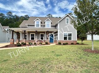 120 Lakeridge Dr, Trussville, AL 35173