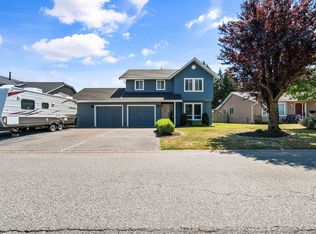 45900 Britton Ave, Chilliwack, BC V2R 2R8