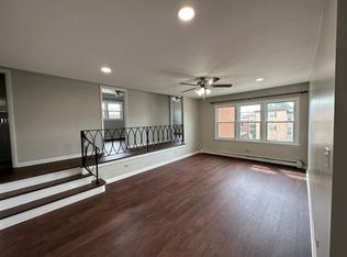 700 Beau Ct #2, Des Plaines, IL 60016