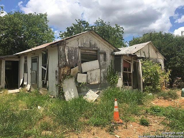 1st image of 431 N Llamos St