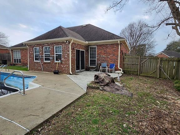 3rd image of 2149 Walbash Dr