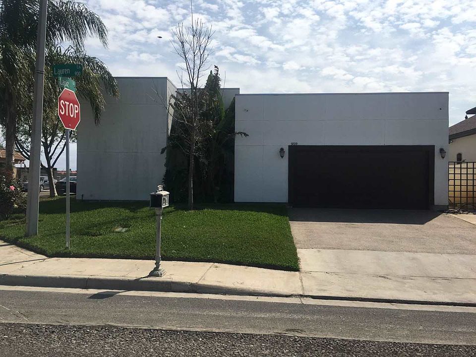 1st image of 959 Lauren Ln