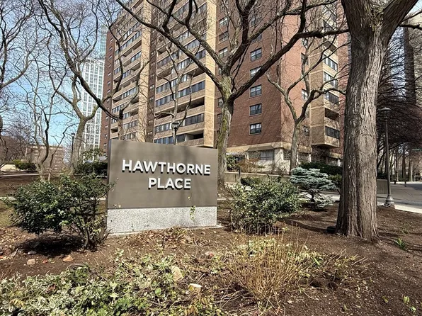 2 Hawthorne Pl APT 16L, Boston, MA 02114