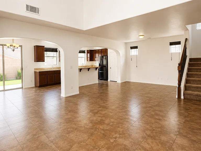 1633 Orange Daisy Pl — Photo 3