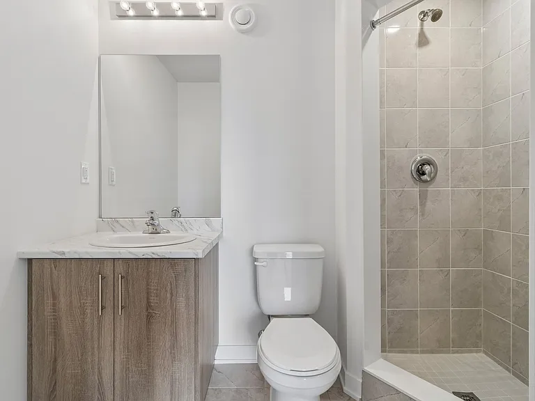 15100 Yonge St #206 — Photo 5