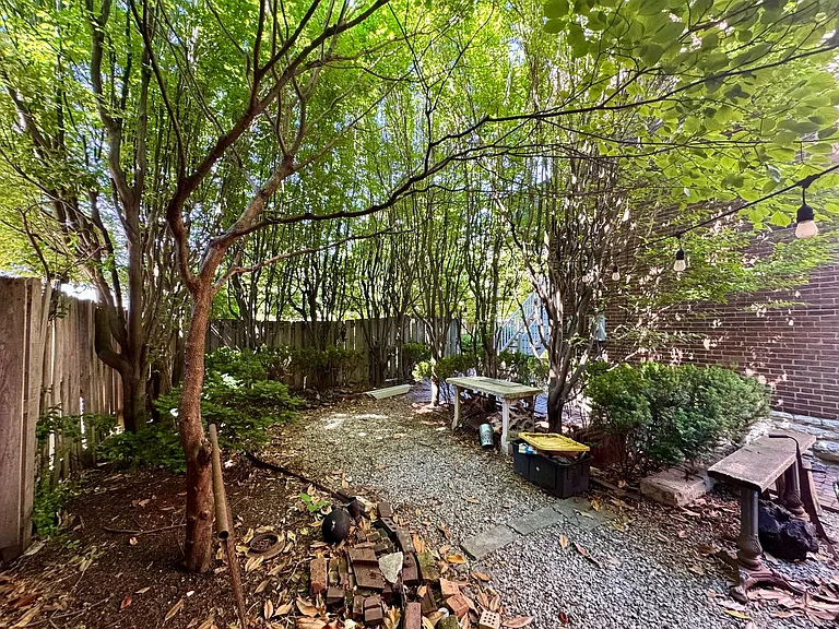 1008-1010 Allen Ave — Photo 20