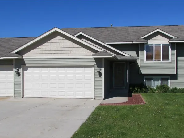 1228 121st St, New Richmond, WI 54017