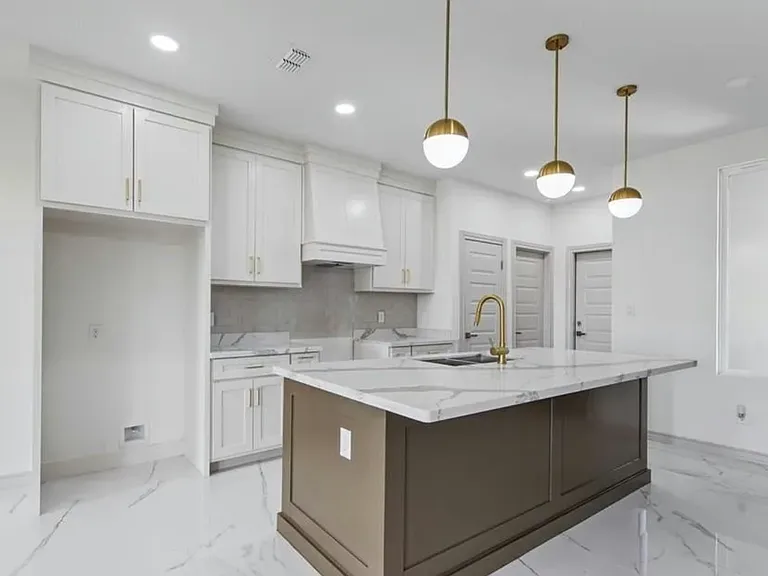 5413 Tulip Ct — Photo 3