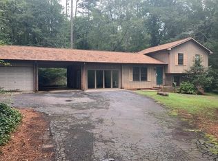 305 Hartwell Dr, Seneca, SC 29672