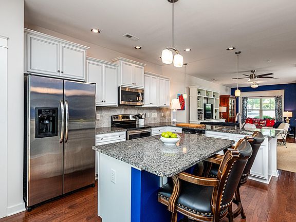 4th image of 7809 Lillyhurst Dr