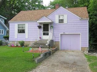 6 Edgewood Rd, Denville, NJ 07834