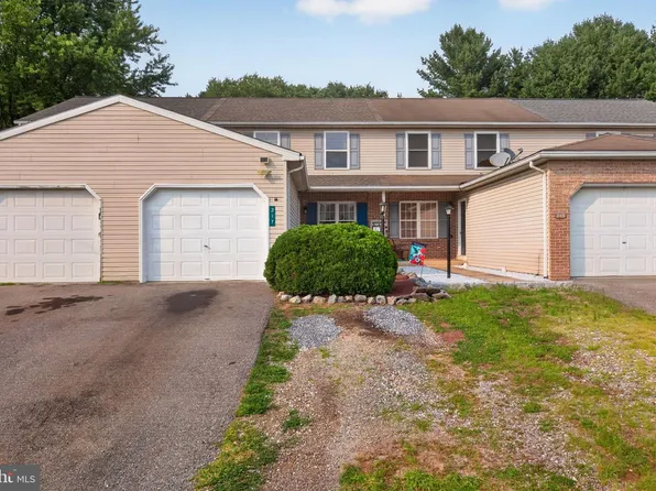 317 Groffdale Rd, Quarryville, PA 17566