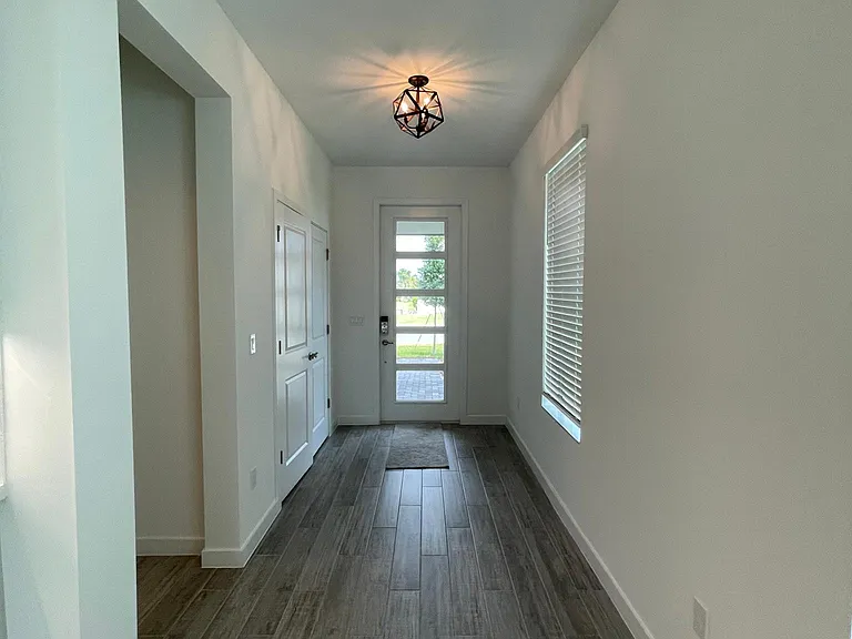 4337 Arcturus Ln — Photo 3