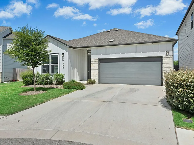 17300 Monastrell Ln #39 — Photo 1