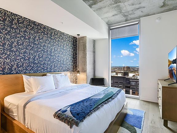 3rd image of 48 East Ave #1711