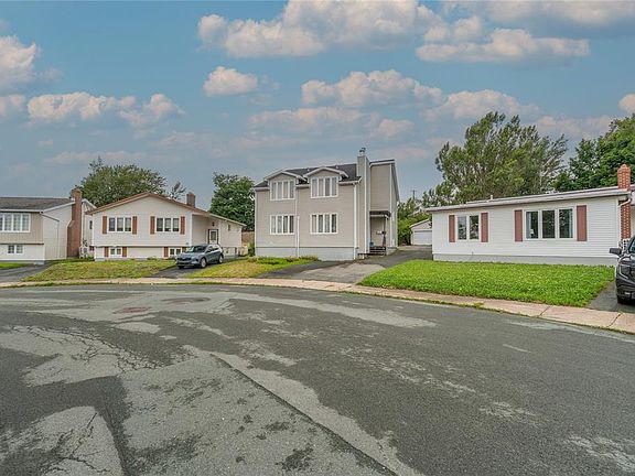 4th image of 26 Lloyd Crescent