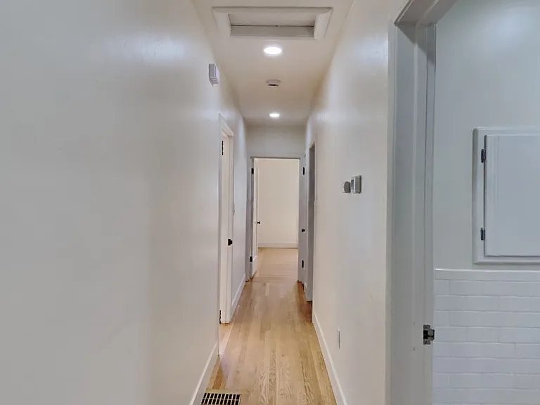 1866 Bidwell Way — Photo 17